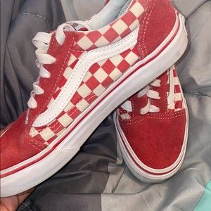 vans checker